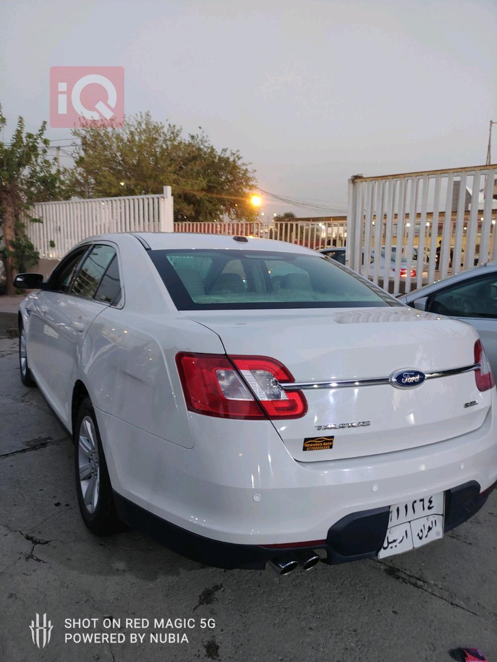 Ford Taurus